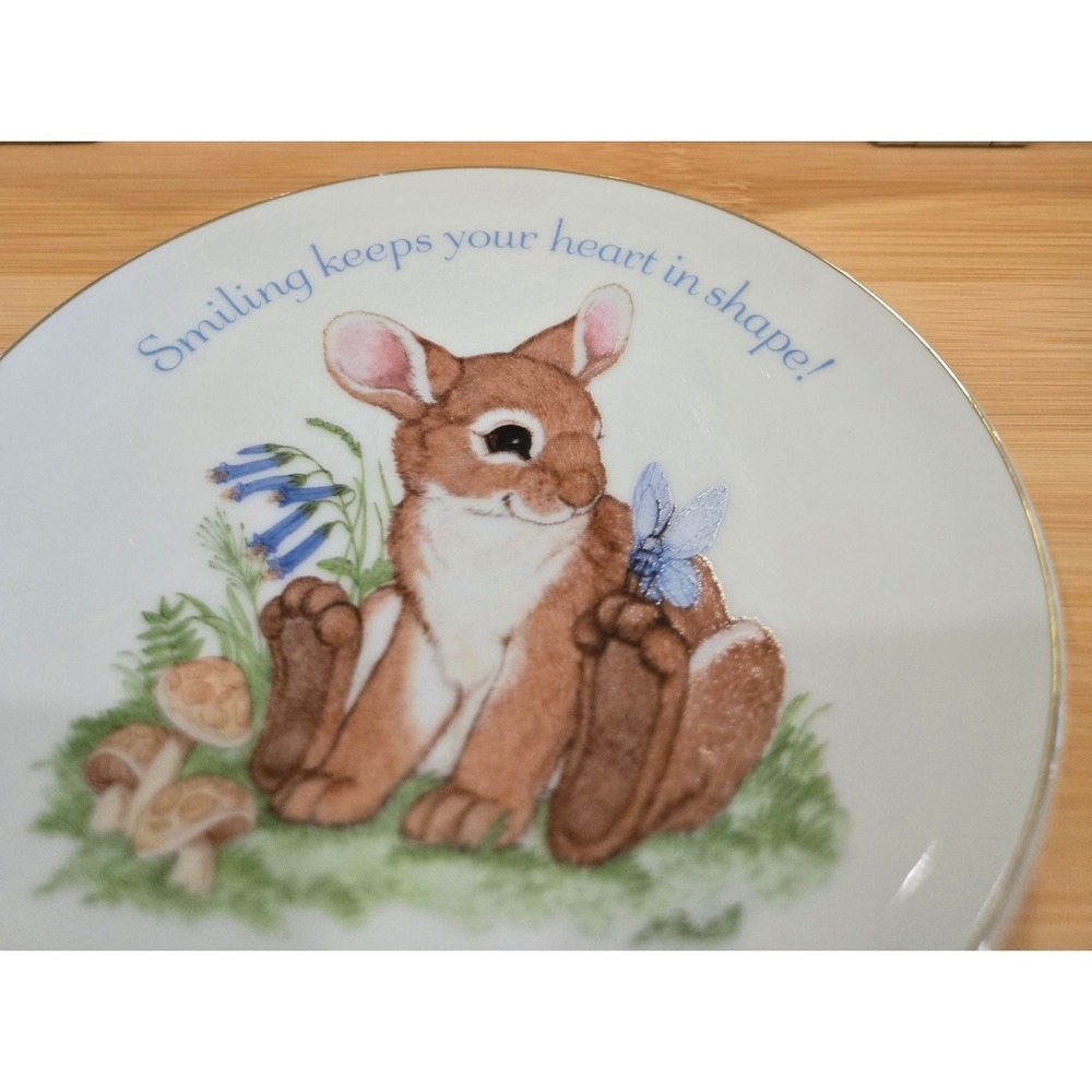 Vintage Lasting Memories LK Powell Bunny Rabbit Decorative Porcelain Plate 6.25"